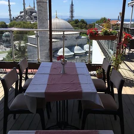 Lapis & 3* اسطنبول