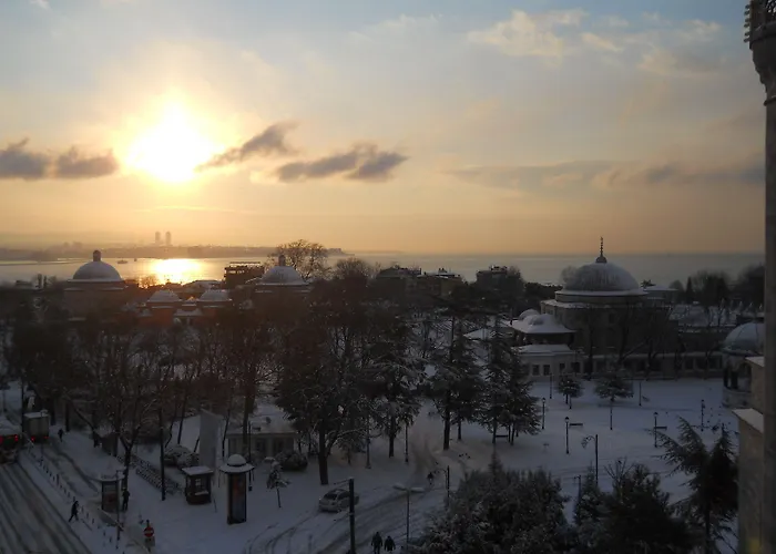 Lapis & Hotel Istanbul