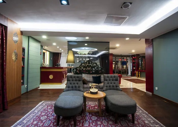 Lapis & Hotel Istanbul